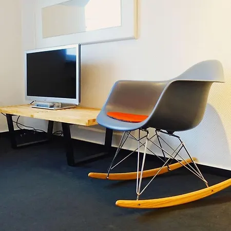 Christel Modern Retreat *